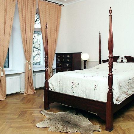 Pecherskie Lipki Hotel Kiev Eksteriør billede