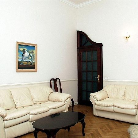 Pecherskie Lipki Hotel Kiev Eksteriør billede