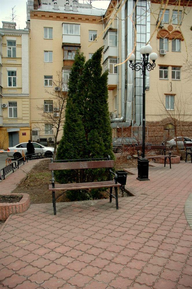 Pecherskie Lipki Hotel Kiev Eksteriør billede